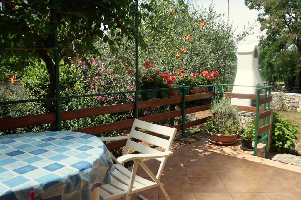 Studio And Apartment Nadia With Garden Poreč Rom bilde